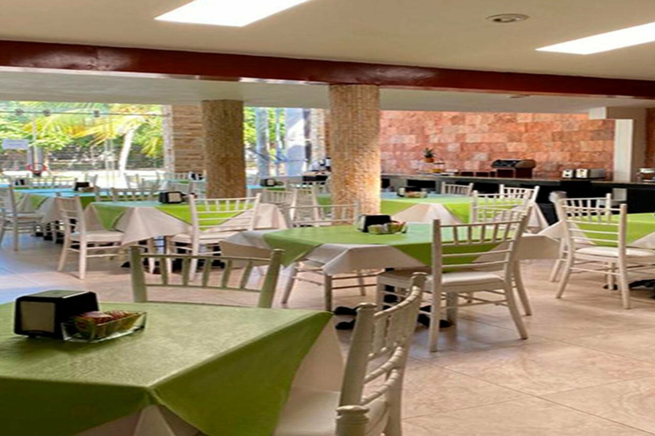 Фото Hotel Las Golondrinas