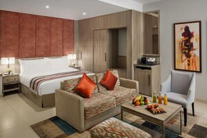Гостиница Mövenpick Hotel Tahlia Jeddah