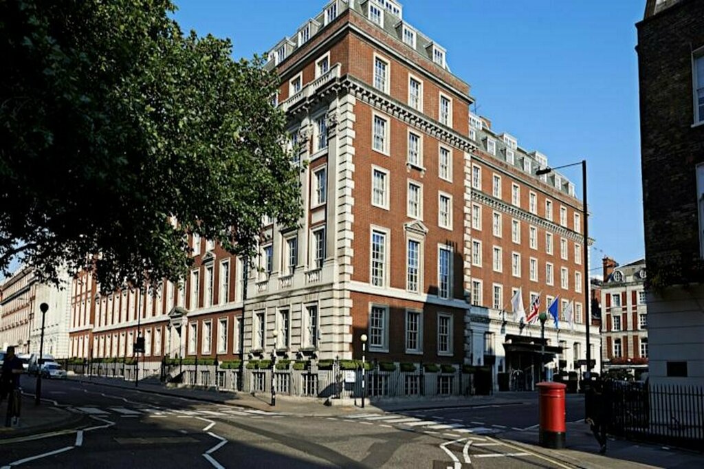 Hotel London Marriott Hotel Grosvenor Square, London, photo