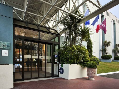 Гостиница Mercure Pau Palais Sports