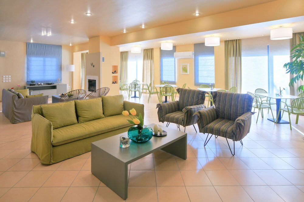 Фото Marini Luxury Apartments and Suites