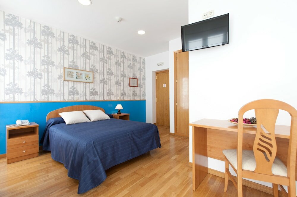 Фото Hostal Montaloya