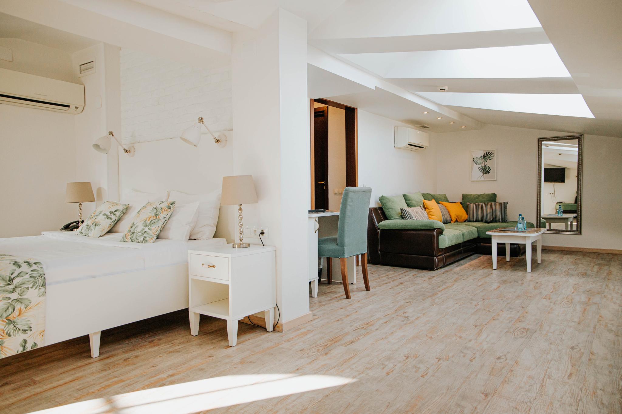 Фото Ломоносов