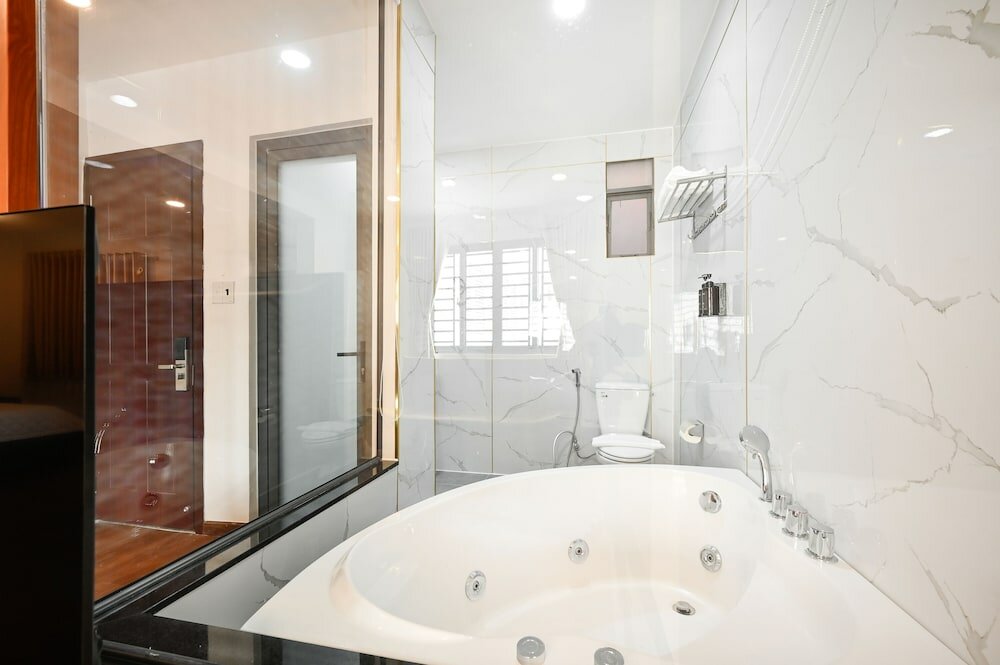 Фото Yoko Airport Saigon Hotel