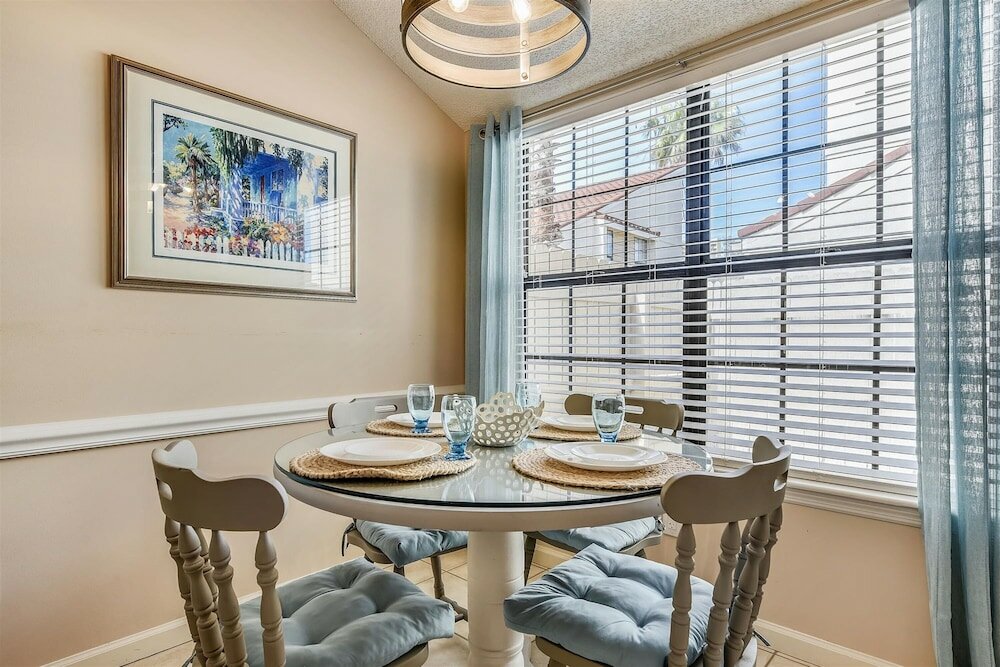 Фото Flip Flop Inn by Book That Condo