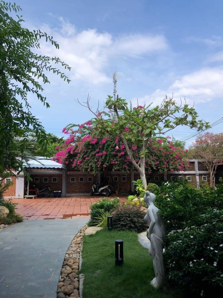 Фото Golden Star Villa Hue