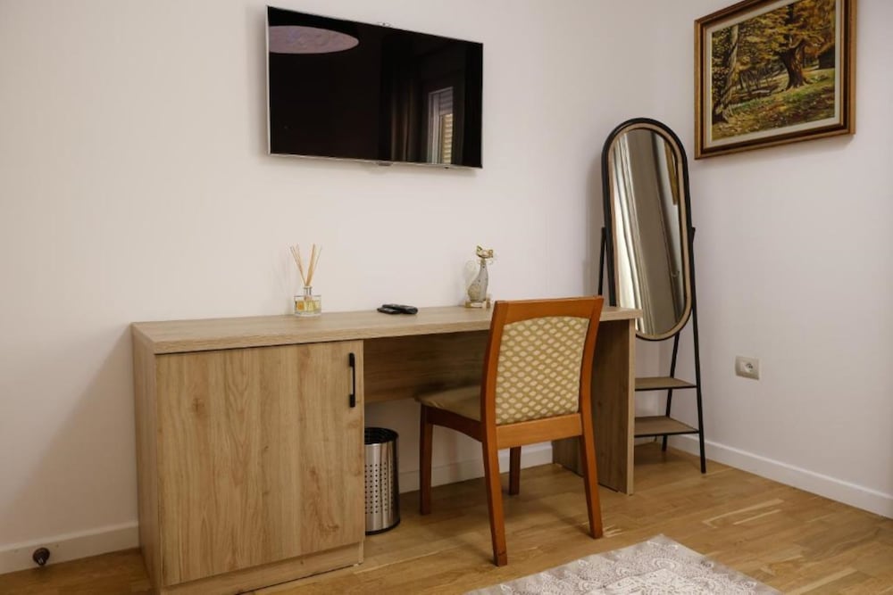 Фото Vila Ferdinand Modern Rooms In Tirana