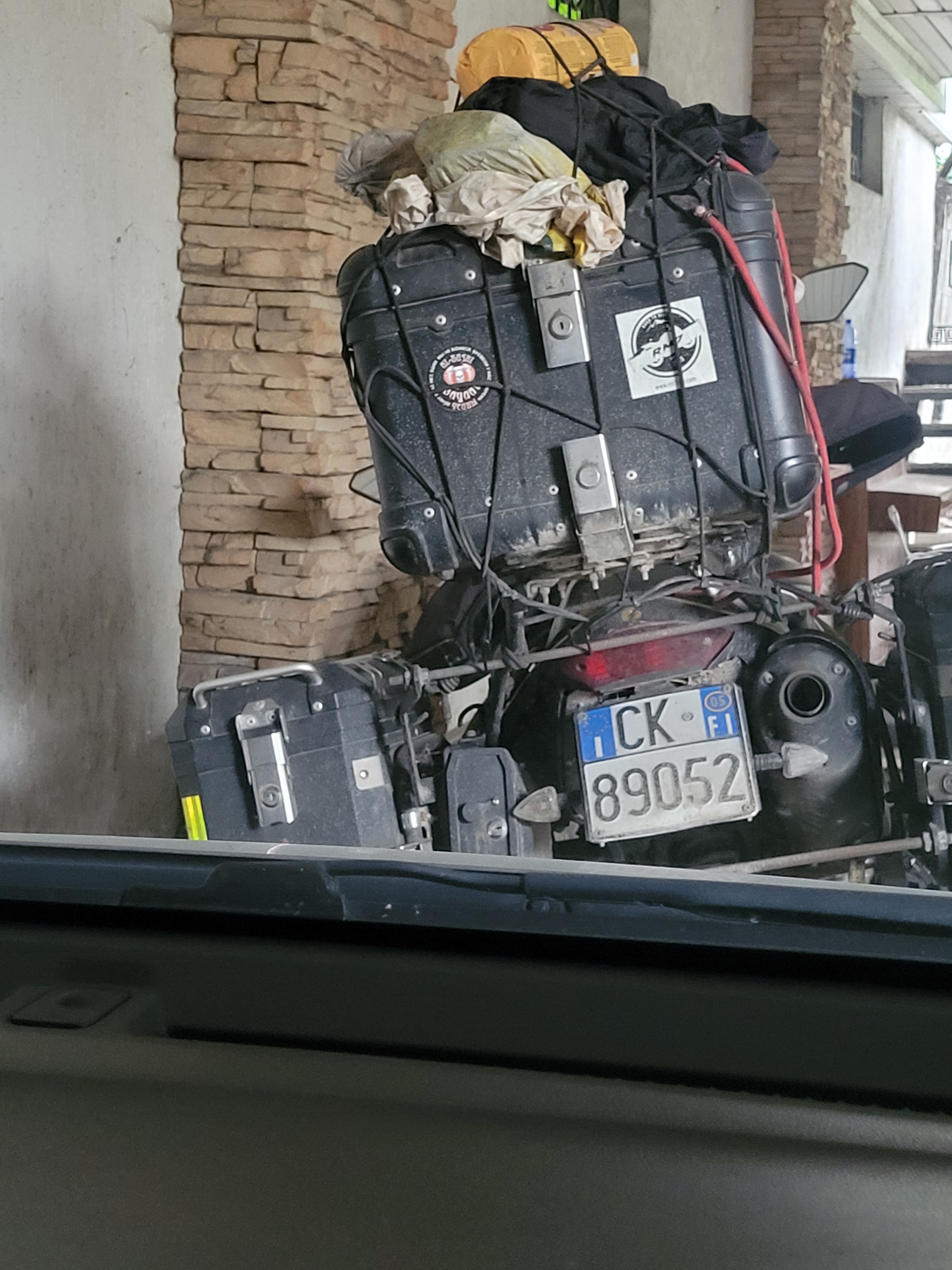 Фото Wanderlust Boutique Hostel