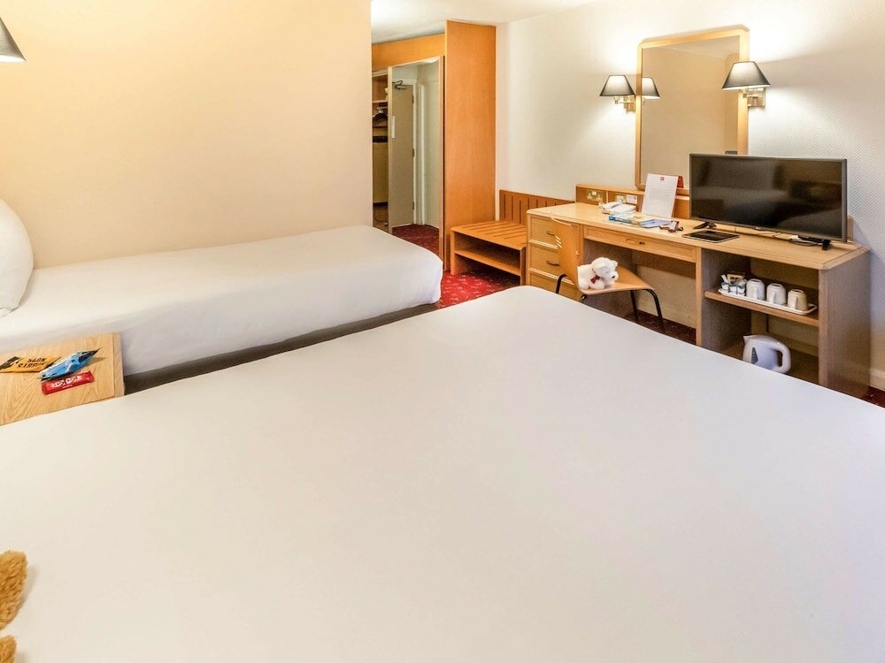 Фото Ibis London Earls Court