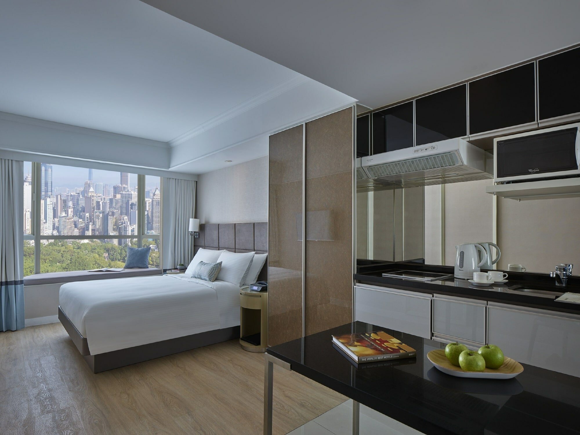 Фото Two MacDonnell Road