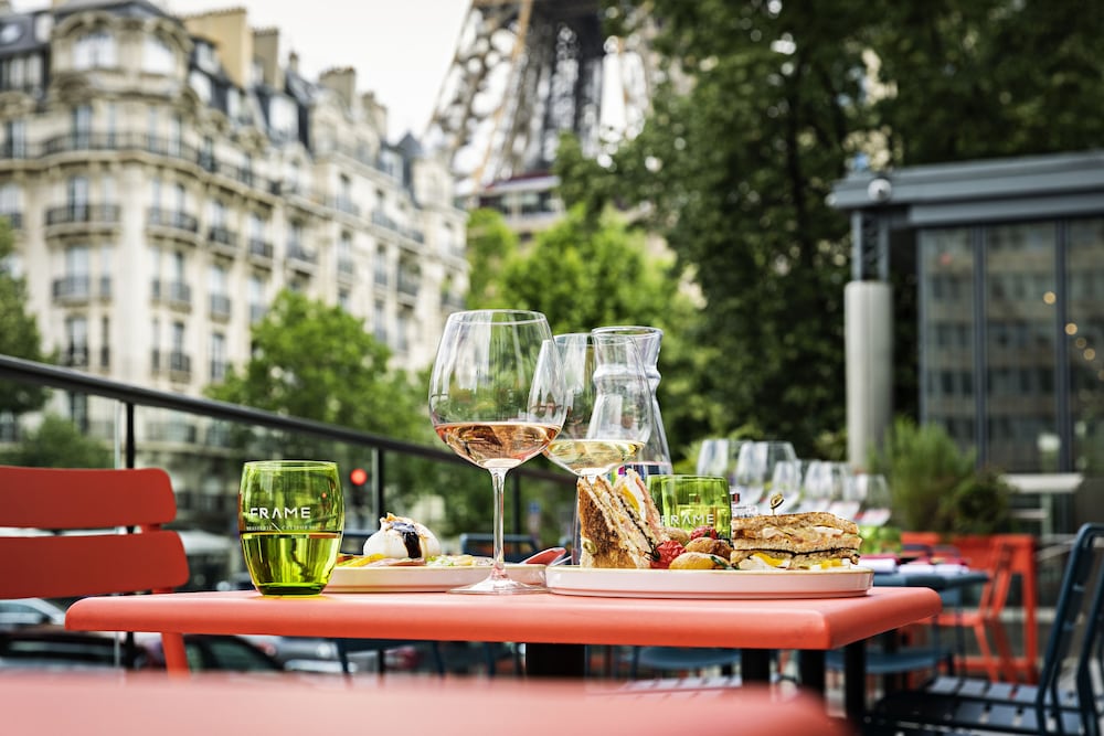 Фото Pullman Paris Tour Eiffel