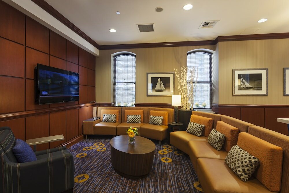 Фото Courtyard by Marriott Boston Copley Square