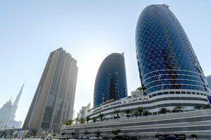 Lux BnB Difc 2bdr Park Towers (Bur Dubai, Dubai), hotel