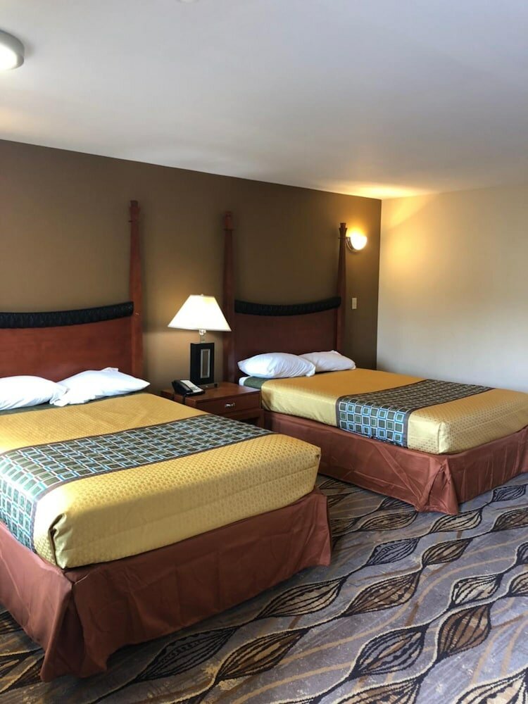 Фото Budget Inn Williamsport