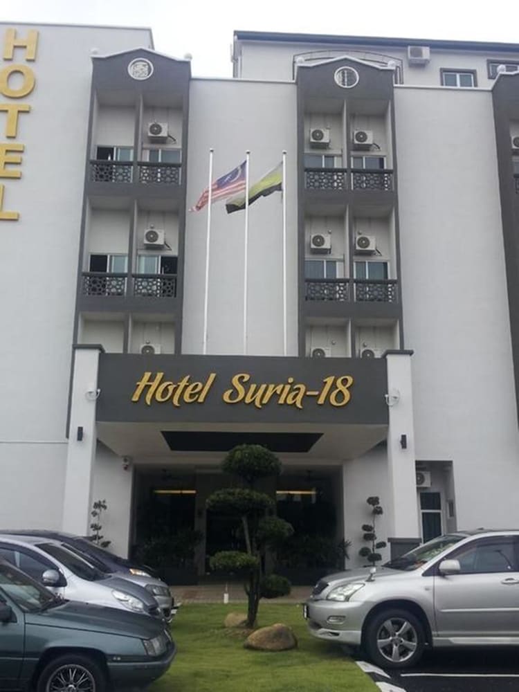 Фото Hotel Suria 18