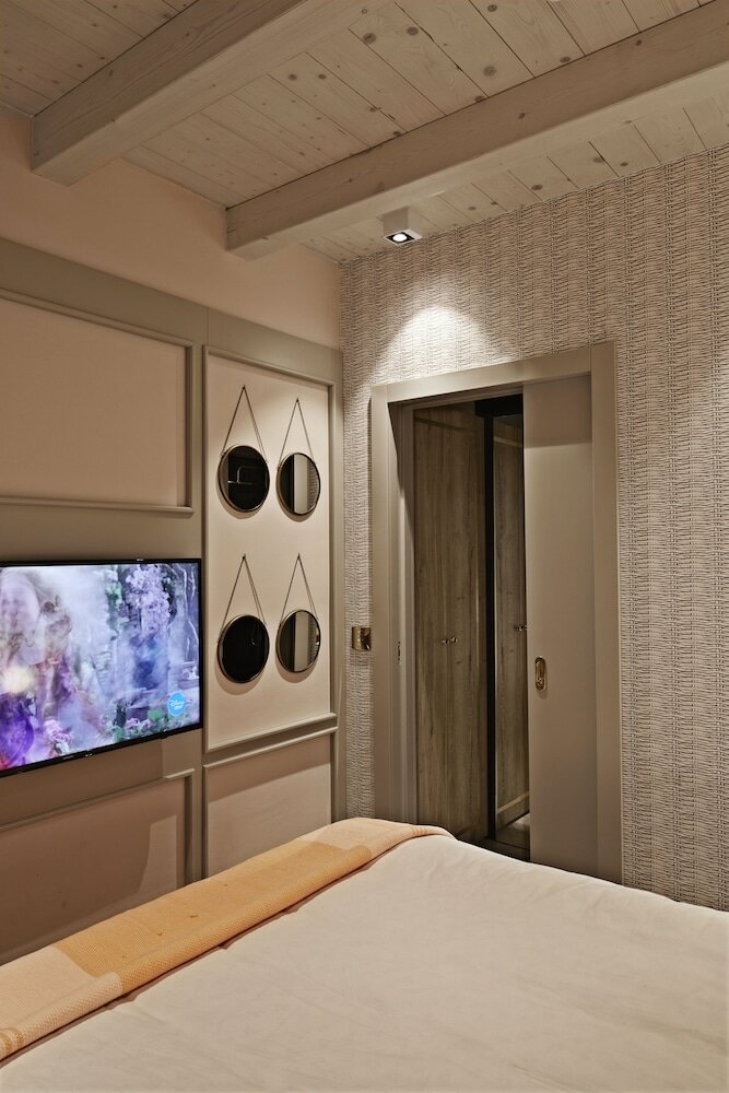 Фото The Melegran