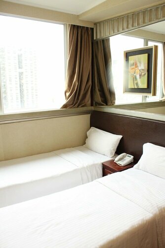 Гостиница Oriental Lander Hotel в Коулуне