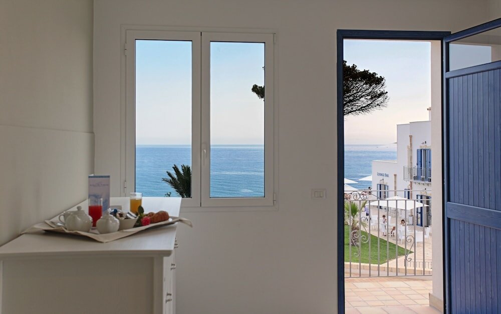 Фото Scala Dei Turchi Resort