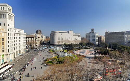 Гостиница H10 Catalunya Plaza в Барселоне