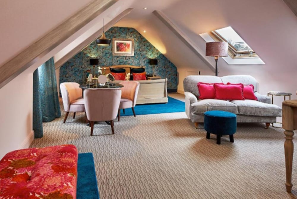 Фото Mandolay Hotel Guildford