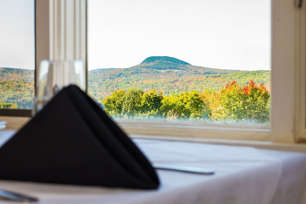 Фото The Lucerne Inn