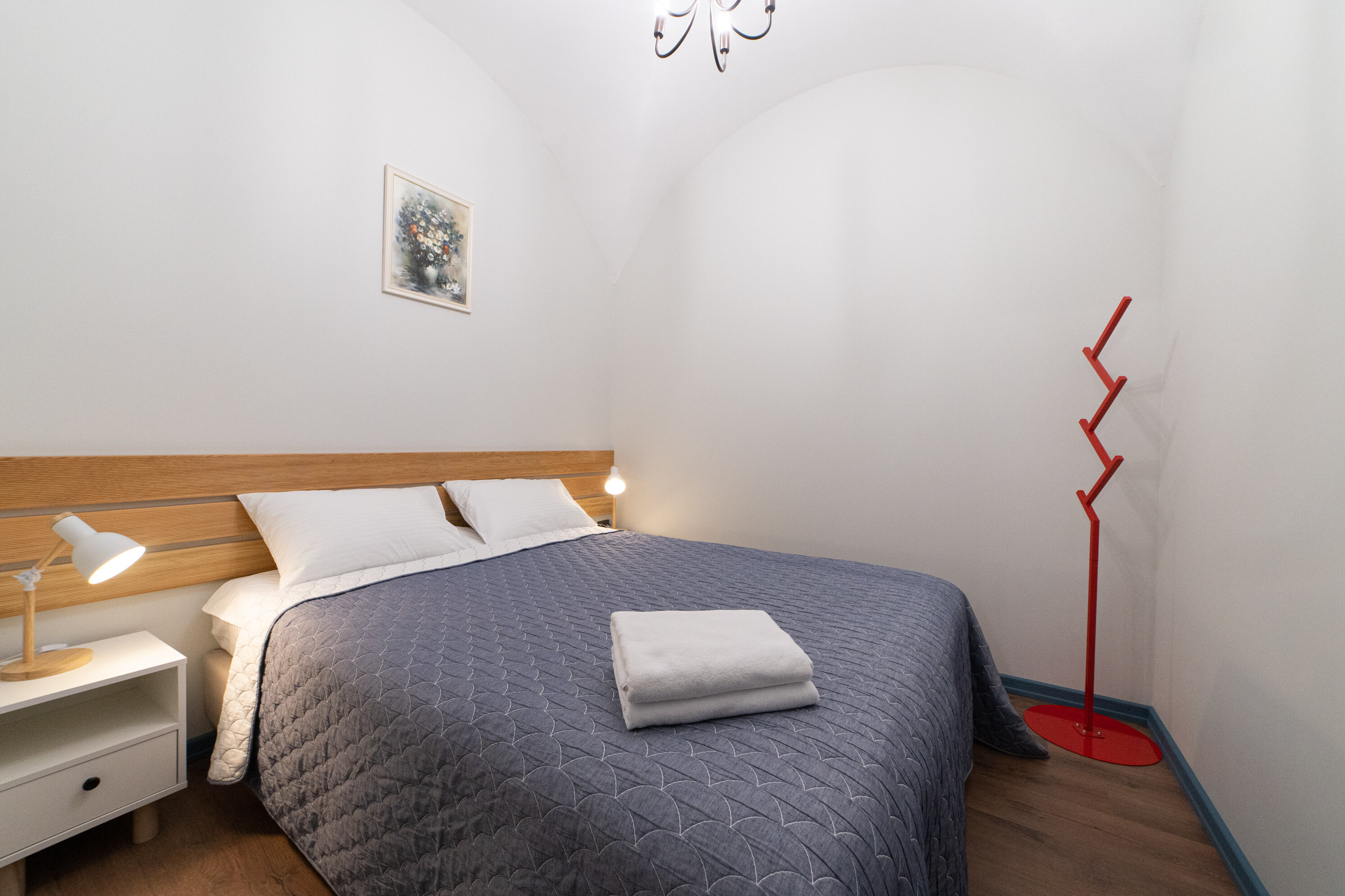 Фото Двенадцать