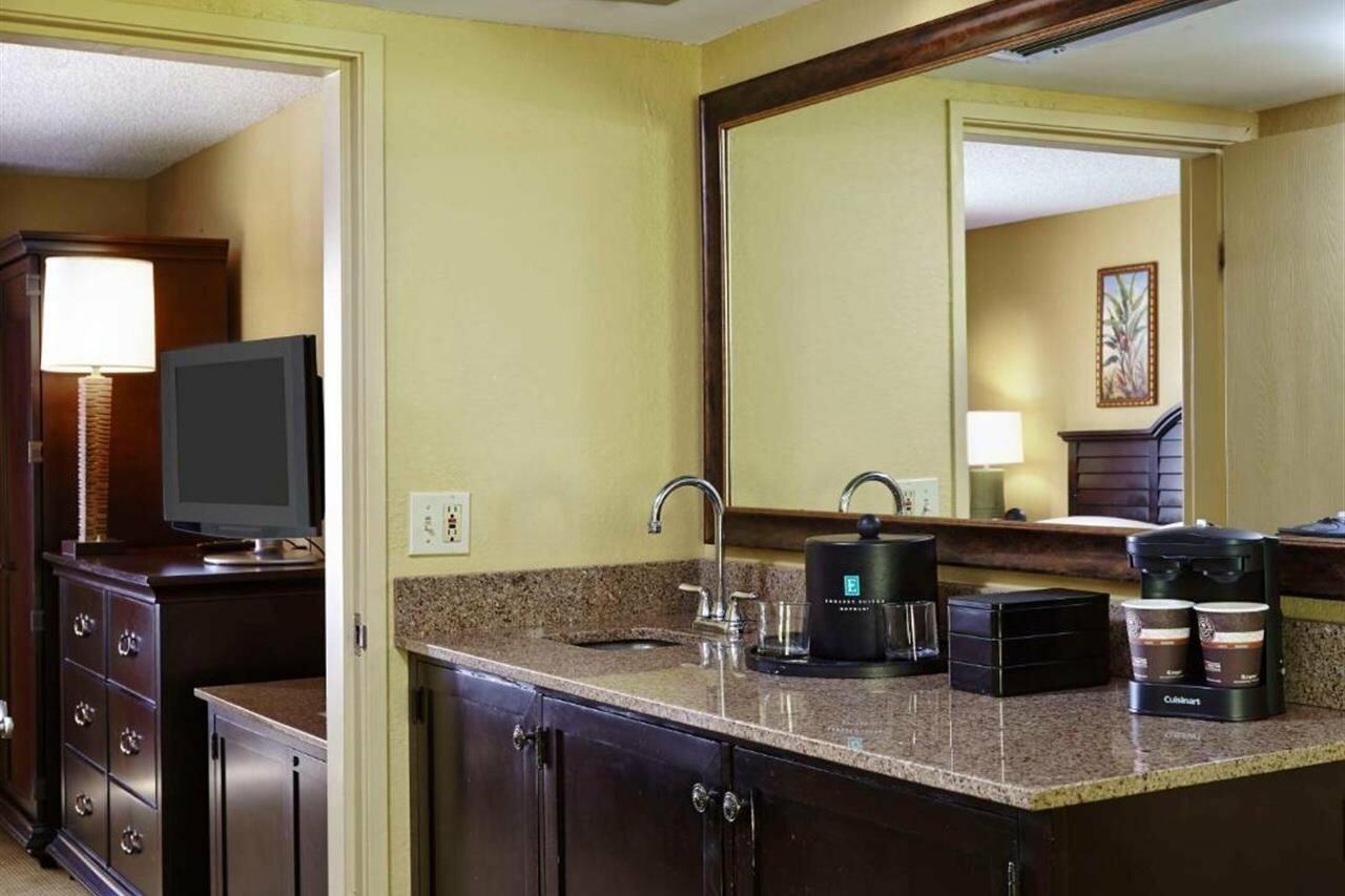 Фото Embassy Suites by Hilton Fort Lauderdale 17th Street 