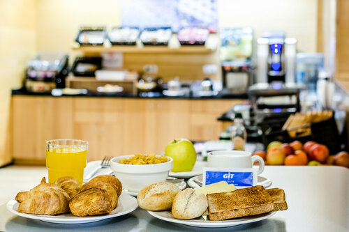 Гостиница Yit Ciudad de Zaragoza в Сарагосе