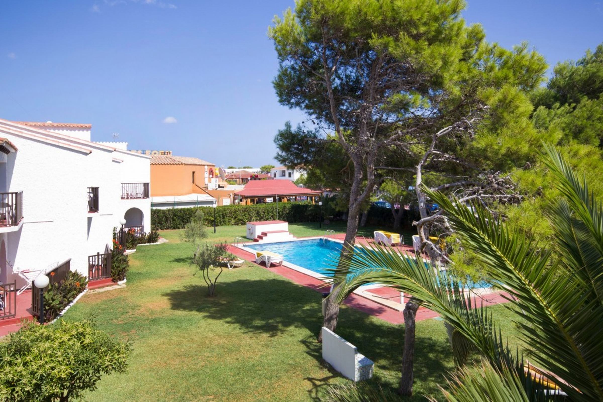 Фото Apartamentos Sol Y Mar Menorca