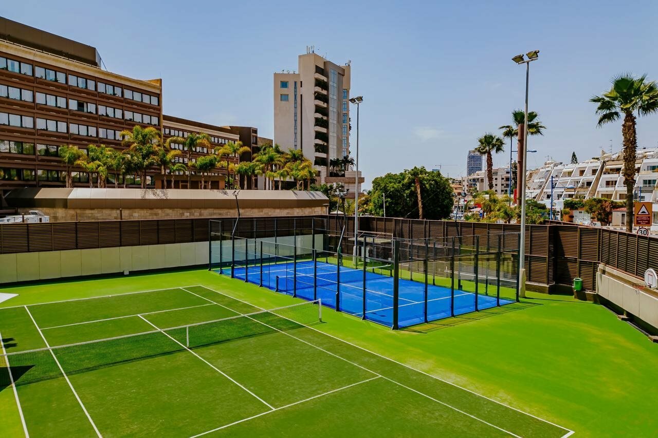 Фото Four Seasons Hotel