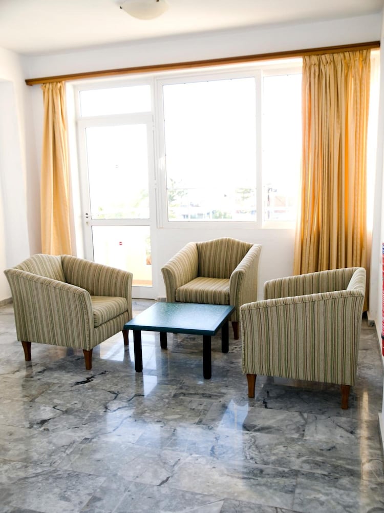 Фото Amaryllis Hotel Apartments