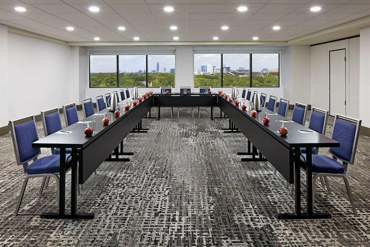 Фото Hilton Houston Plaza/Medical Center