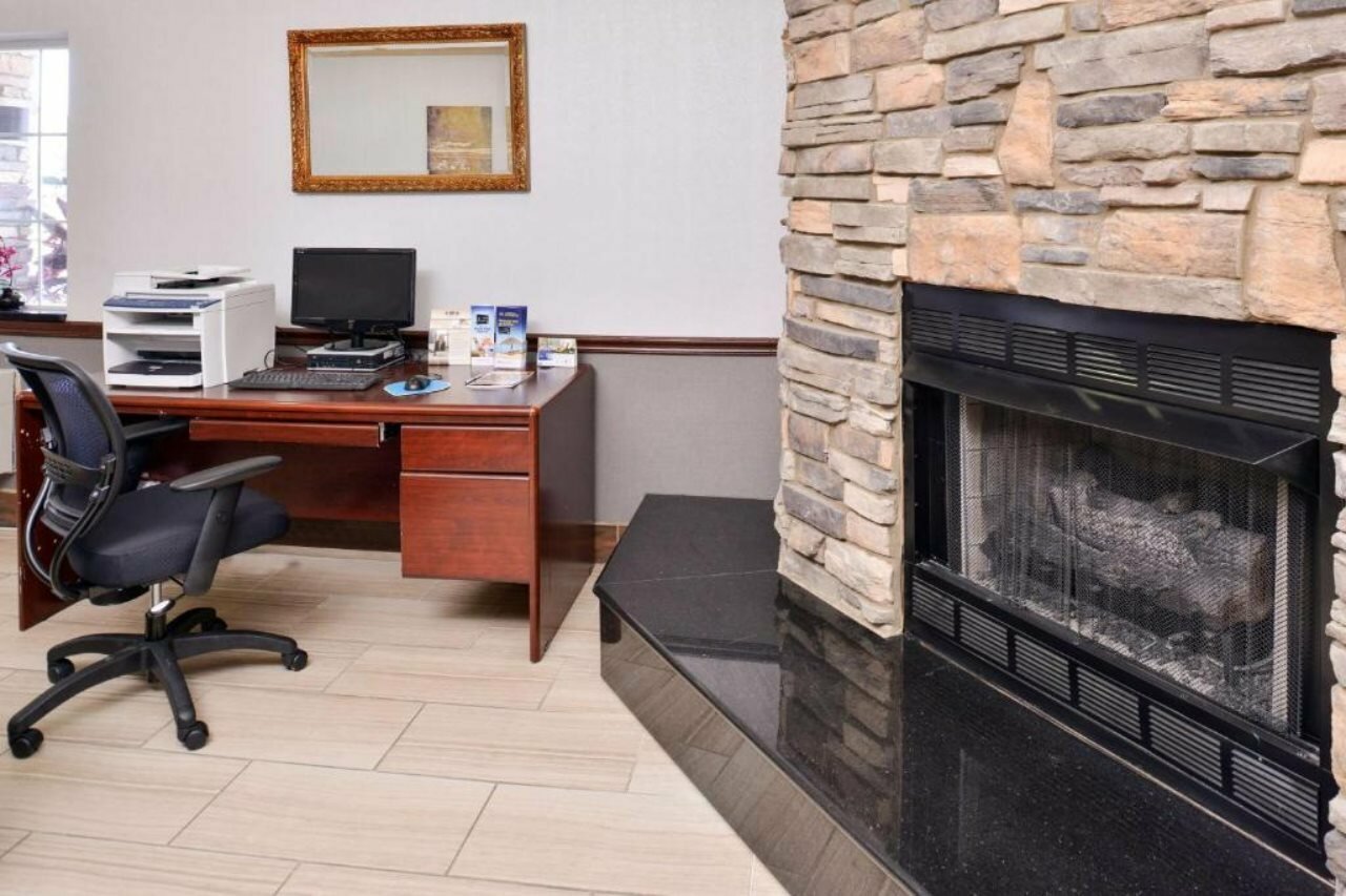 Фото Best Western Old Mill Inn