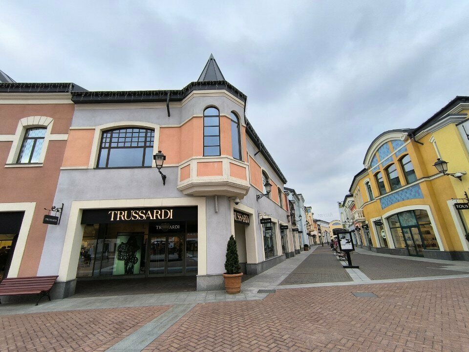 Clothing store Trussardi, Kotelniki, photo