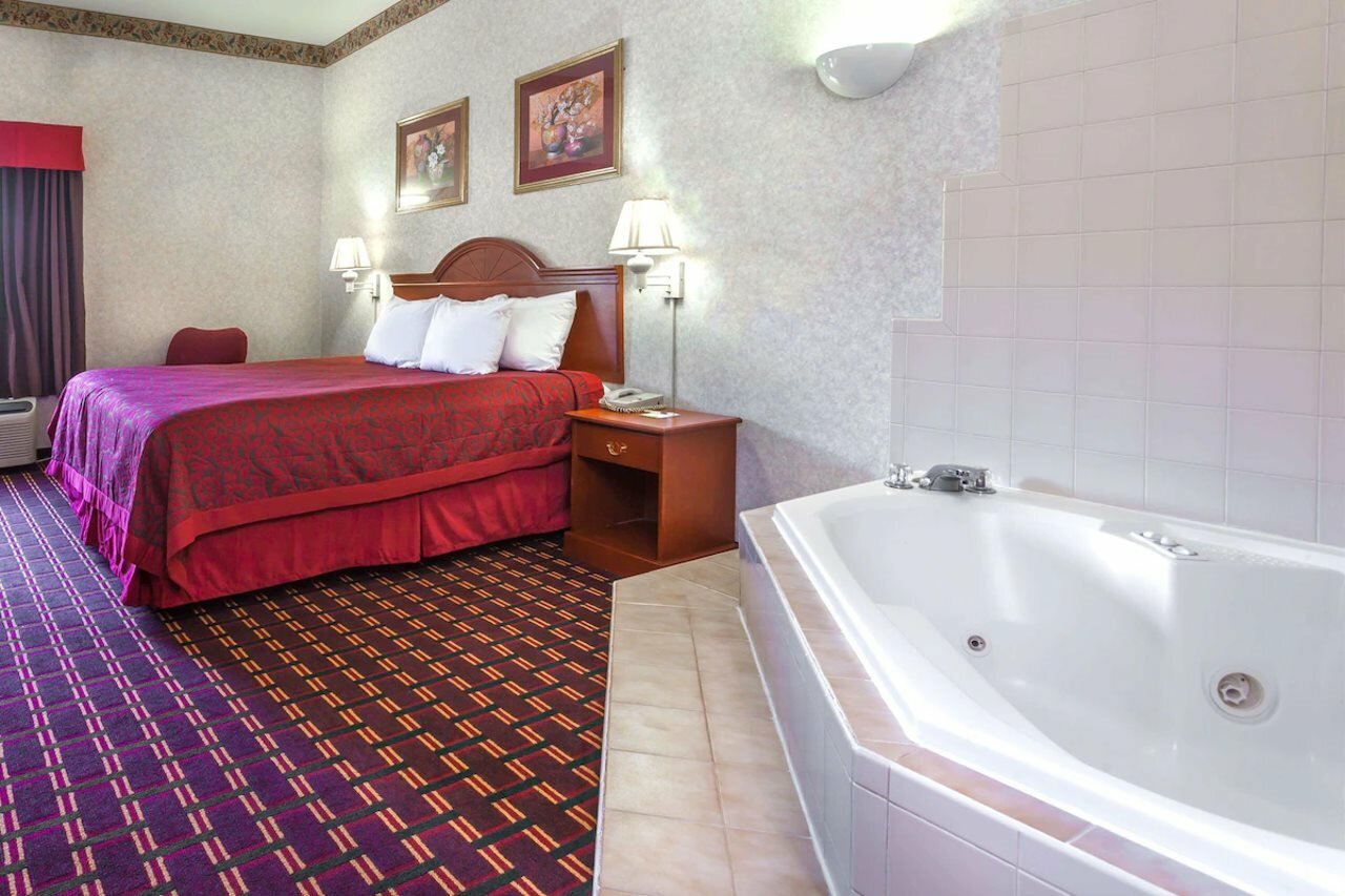 Фото Days Inn by Wyndham Manassas