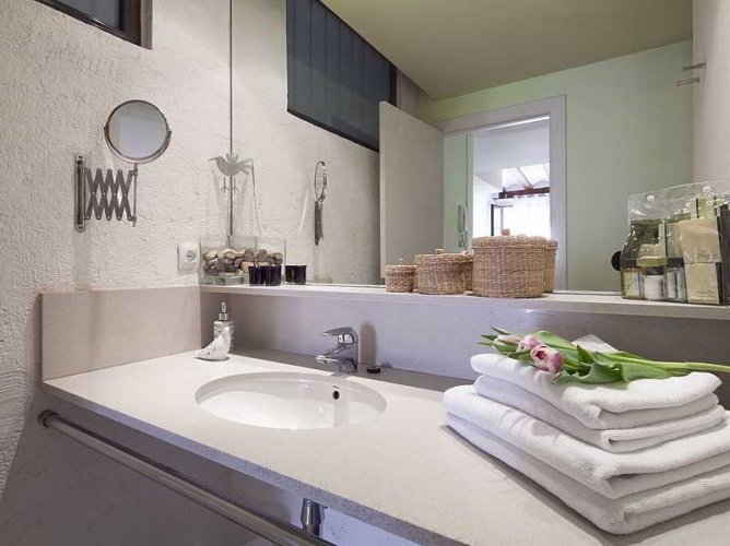 Фото Inside Barcelona Apartments Esparteria