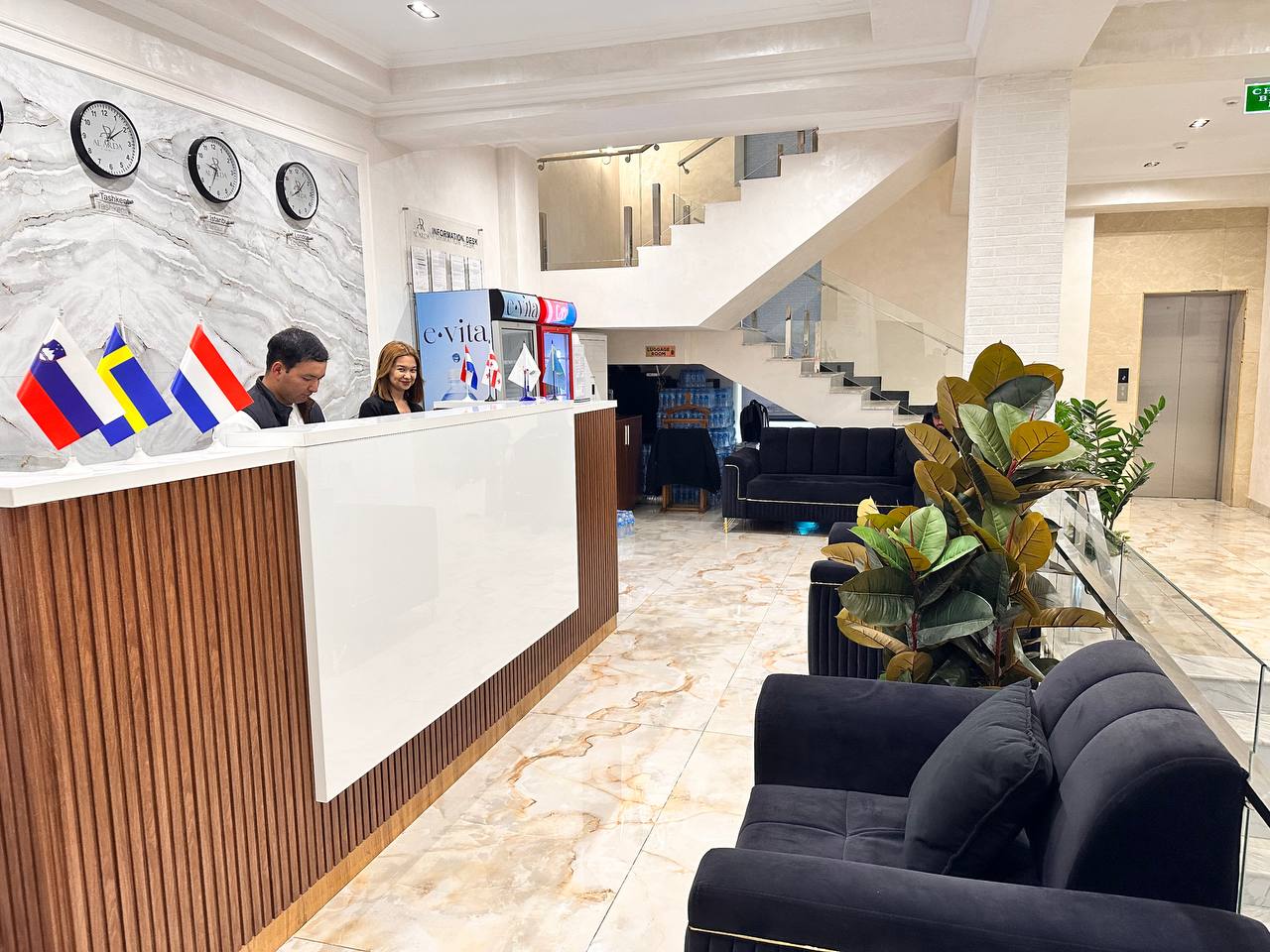 Фото отеля 2