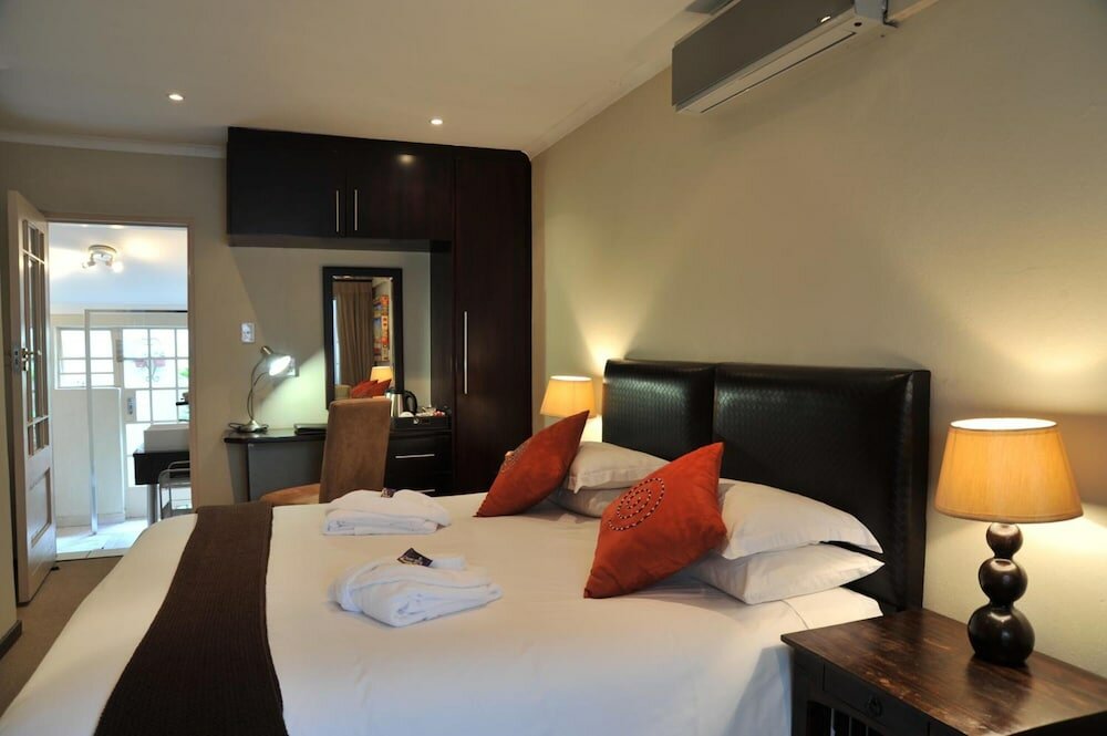 Фото Sand River Guest House