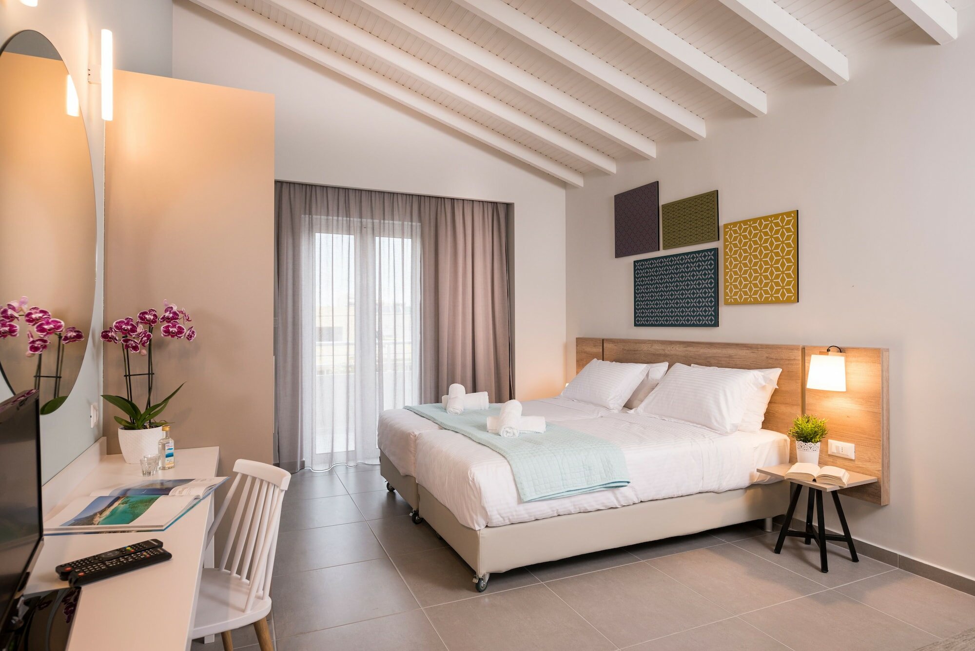 Фото Irini Stalos Apartments