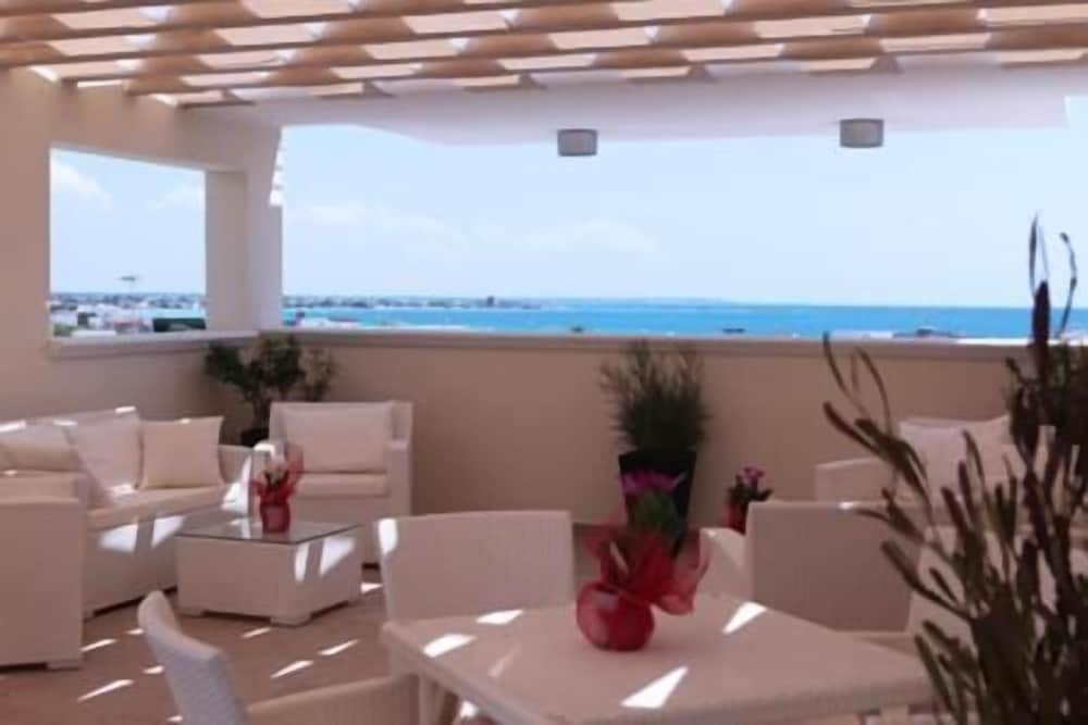 Фото Hotel Perla dello Ionio