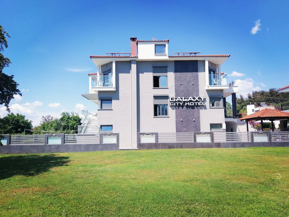 Фото отеля 3