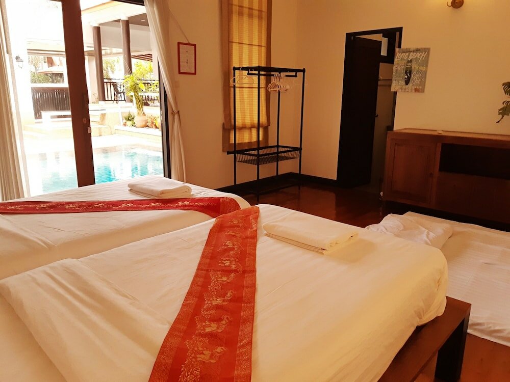 Фото Punnapha Pool Villa Pattaya