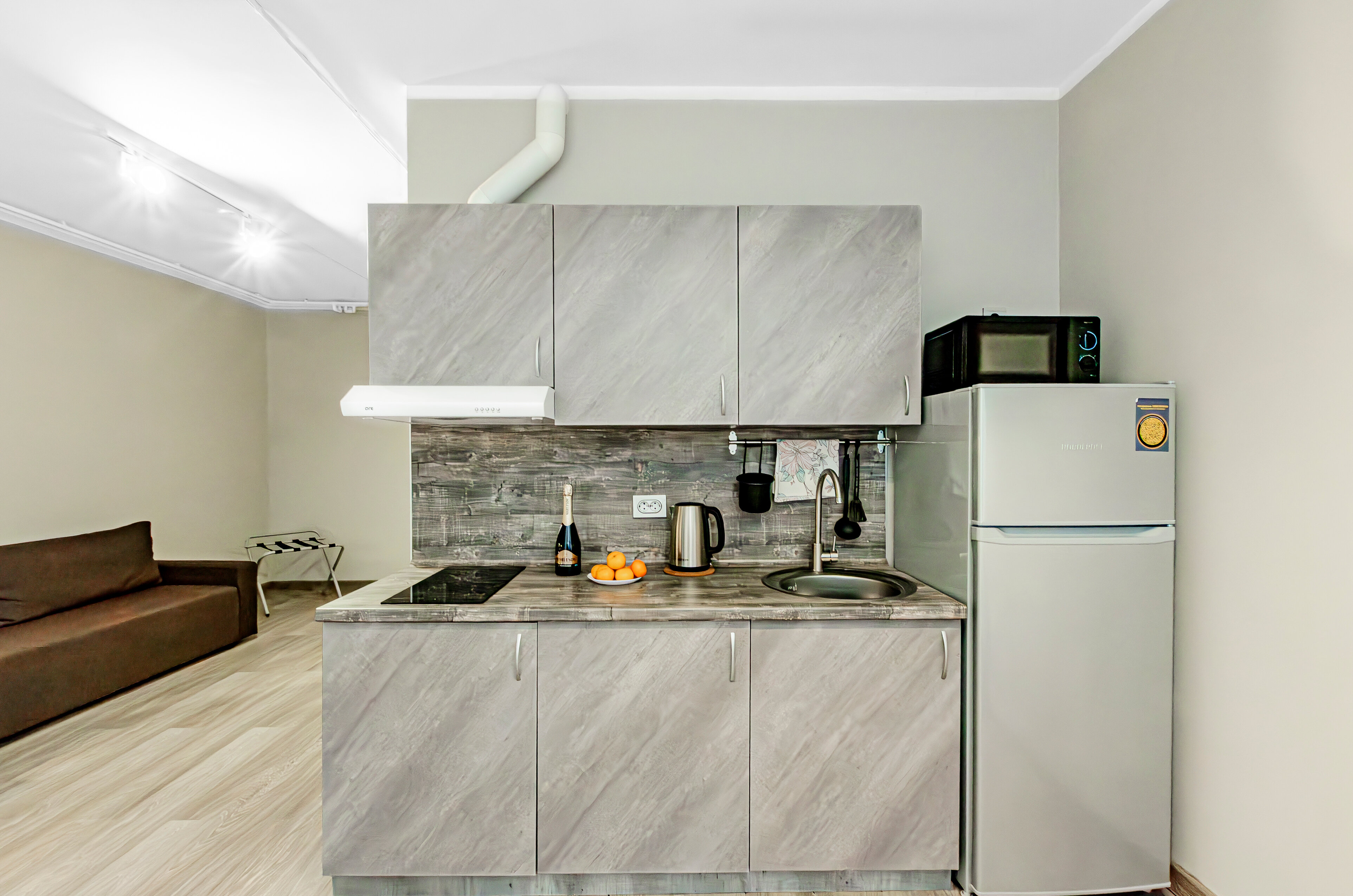 Фото Берисон Апарт