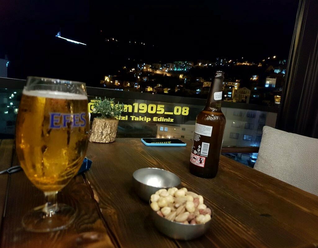 Bar, pub Lion Cafe Bar, Artvin, photo