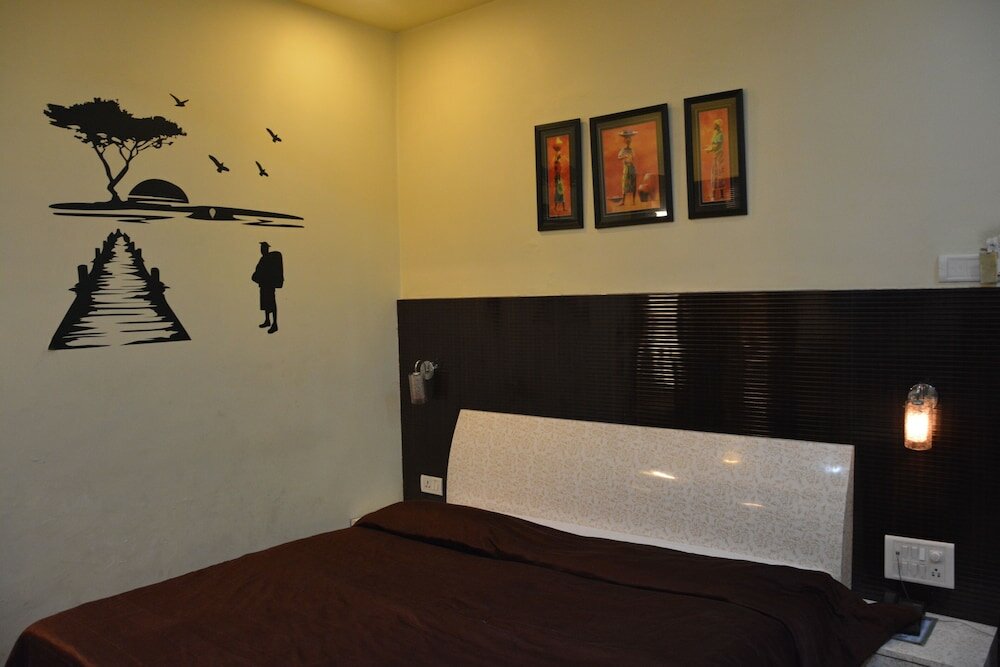 Фото Hotel Prayag