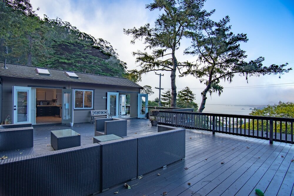 Фото Marbella Lane Pedro Point Beach House with Hot Tub