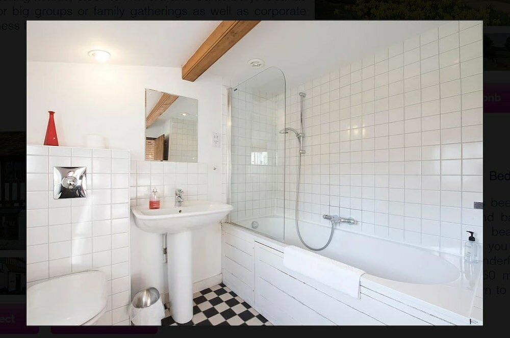 Фото The Bell House