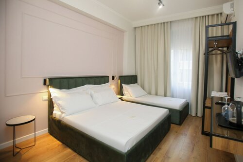Гостиница Mare Blu Hotel Bar во Влёре