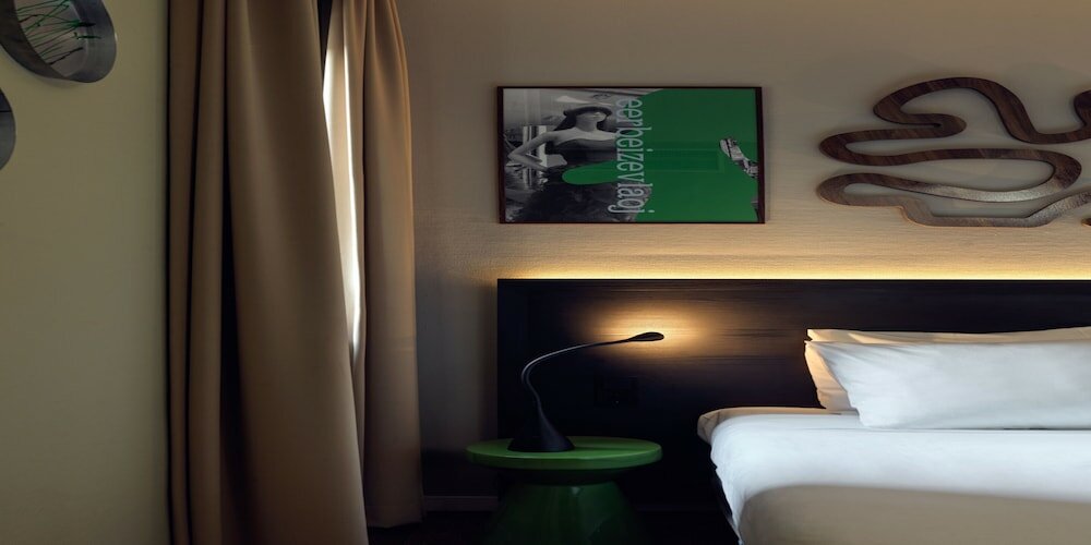 Фото Townhouse Design Hotel & SPA