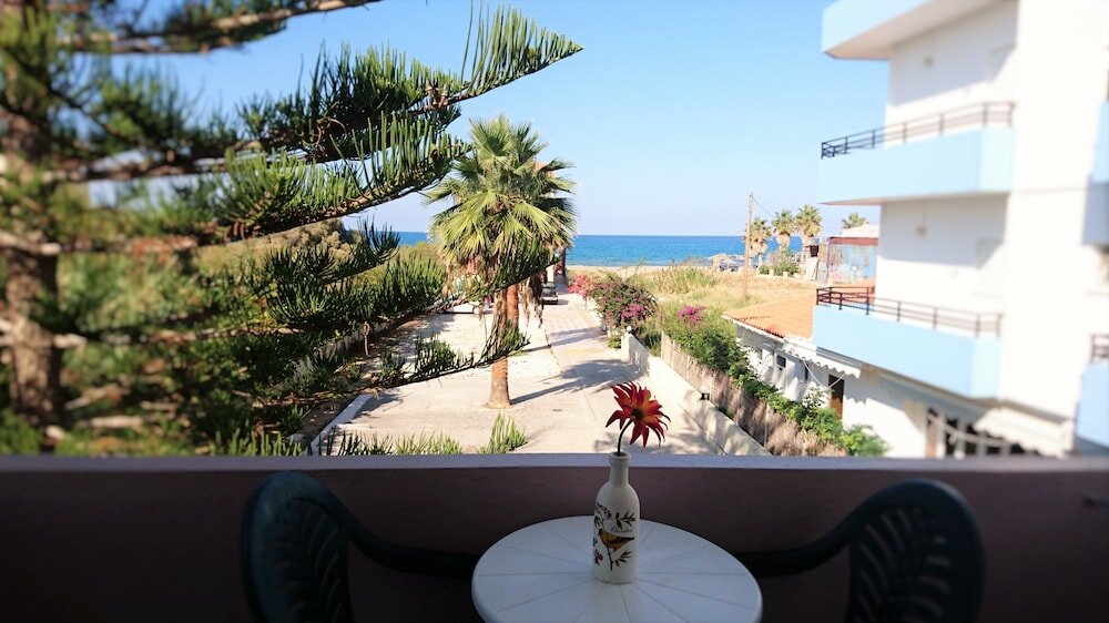 Фото Frank Apartments